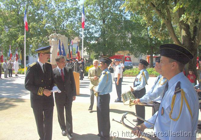 2007-07-14_11-21-42_Juillet_28,0mm_1_640_eme_DiMAGE A2 